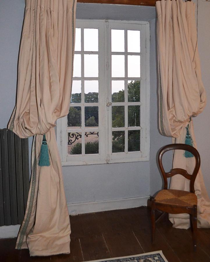 Chateau Gros Puy, Petit Chateau Chambre D'Hote Abjat-sur-Bandiat Exterior photo